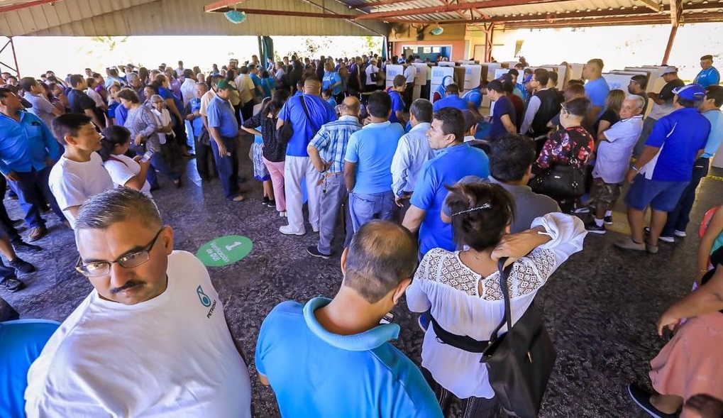 Centros de votación abarrotados, NUEVAS IDEAS extiende horario de cierre centros-de-votacion-abarrotados-nuevas-ideas-extiende-horario-de-cierre